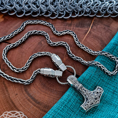 Sterling Silver Wolf Head Viking Chain. Gotland Replica Necklace.