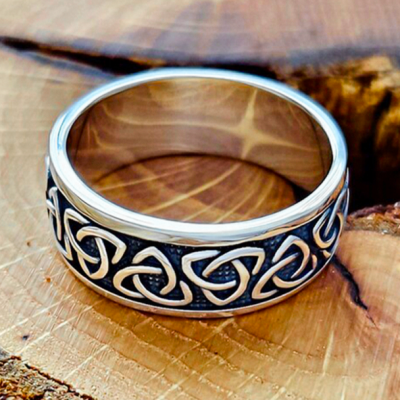 Handcrafted Sterling Silver Triquetra Ring. Celtic Trinity Knot Jewelry.