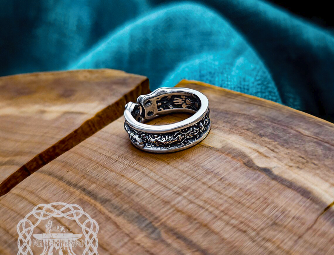Handmade Sterling Silver Scorpion Ring. Biomechanical Animal Jewelry.