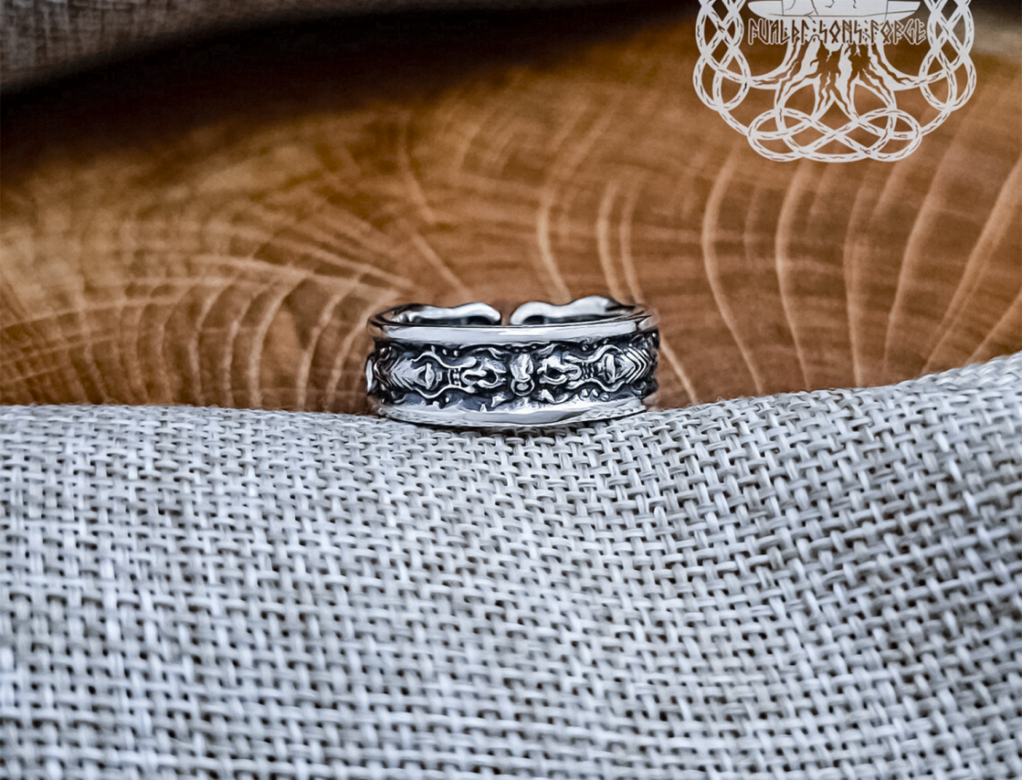 Handmade Sterling Silver Scorpion Ring. Biomechanical Animal Jewelry.