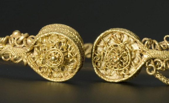 Stirling torcs
