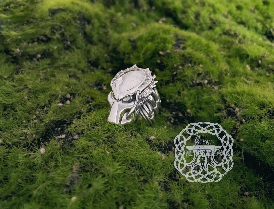 Handmade Sterling Silver Predator Mask Ring. Artisan Alien Design.