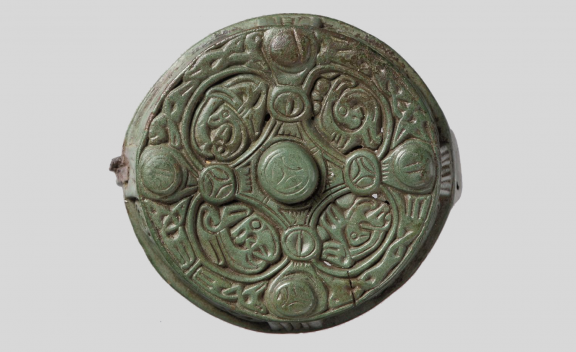 Round Box Brooch
