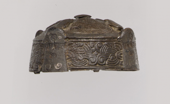 Round Box Brooch