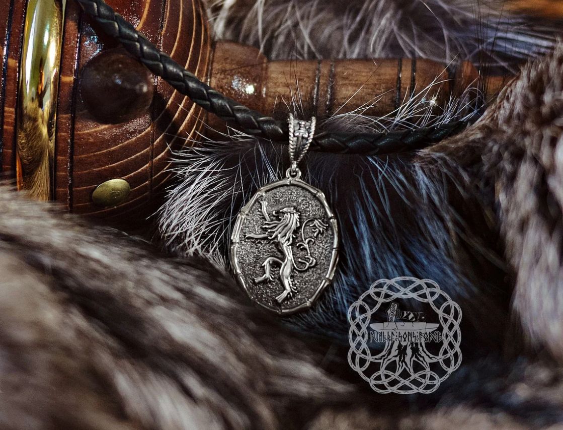 House Lannister Pendant, Game of Thrones Jewelry, Jaime Lannister, Game of Thrones Pendant, Sterling Silver Pendant, Game of Thrones Gifts