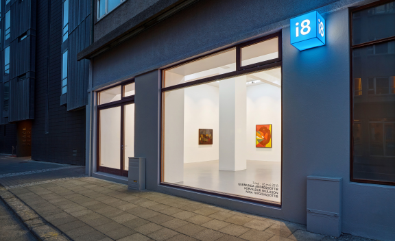 i8 Gallery