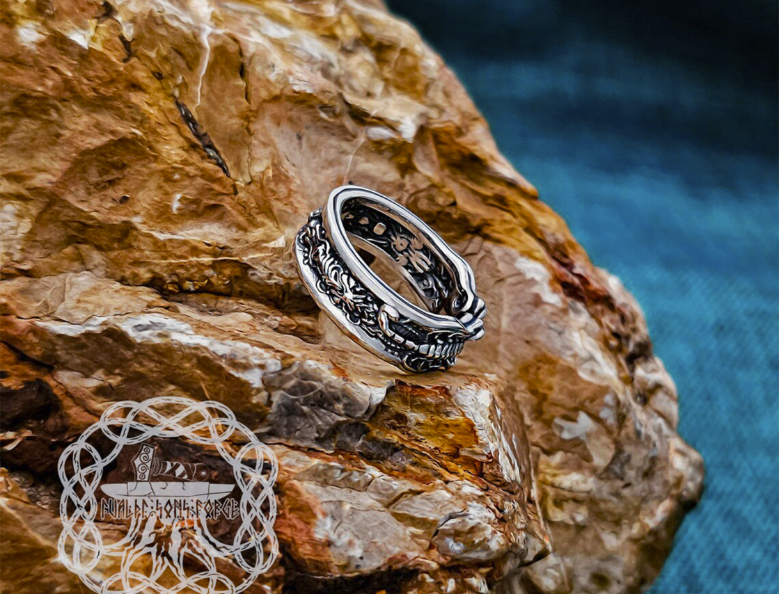 Handmade Sterling Silver Scorpion Ring. Biomechanical Animal Jewelry.