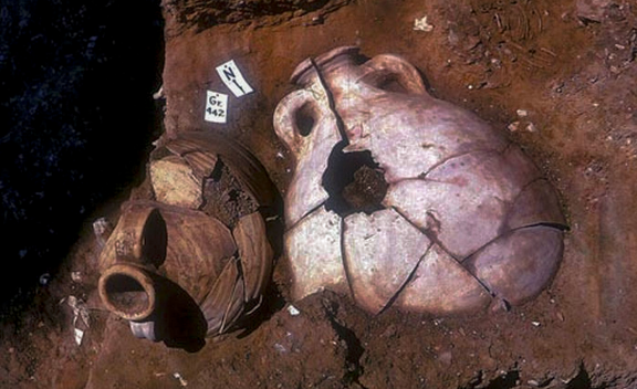 Pottery amphora