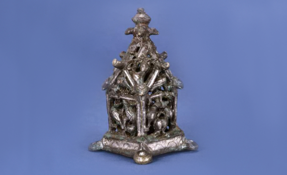 Сlosed censer