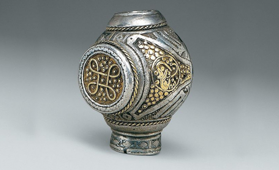 Terminal for an Open Ring Brooch