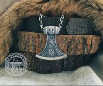 Norse Viking Axe Necklace. Sterling Silver Knot Design.