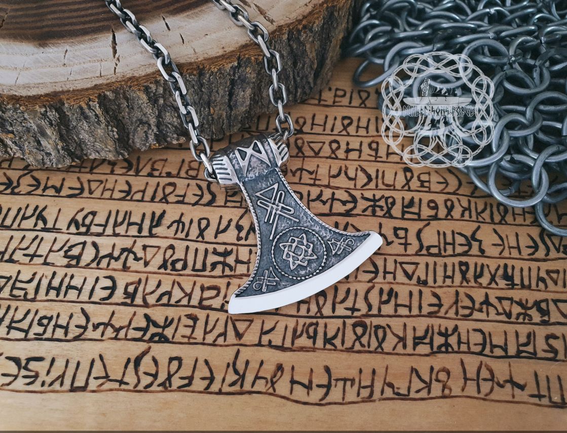 Norse Viking Axe Necklace. Sterling Silver Knot Design.