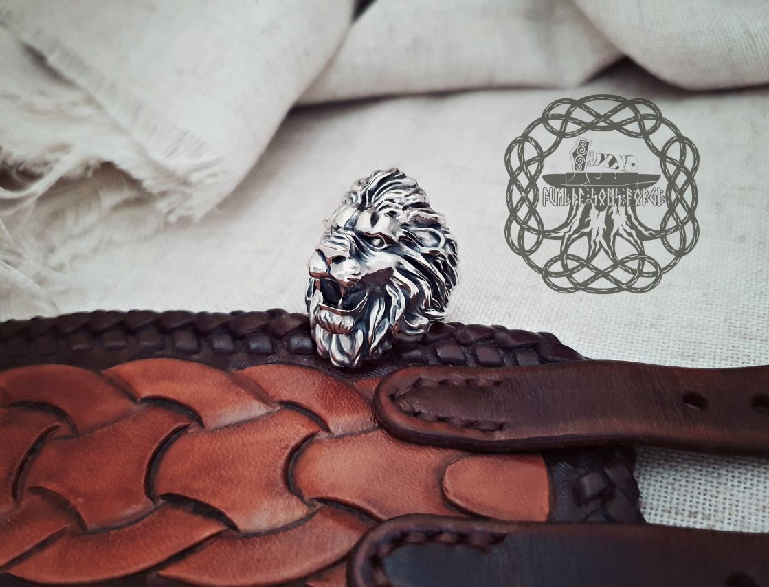 Handcrafted Sterling Silver Lion Ring. Biker Animal Jewelry.