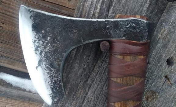 Axe