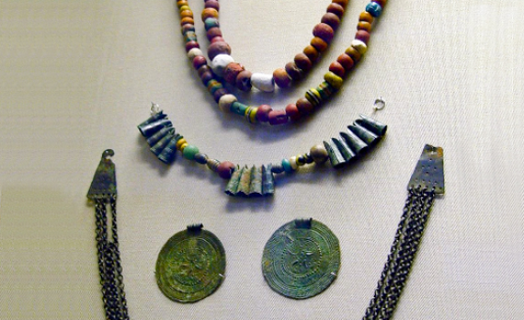 Mitre-pendant