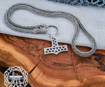Sterling silver Uppland Thor hammer pendant. Handmade mjolnir replica from Valse.