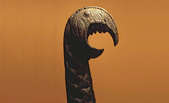 Figure-head
