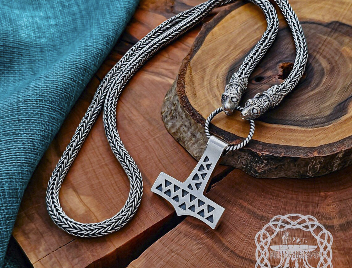 Sterling silver Uppland Thor hammer pendant. Handmade mjolnir replica from Valse.