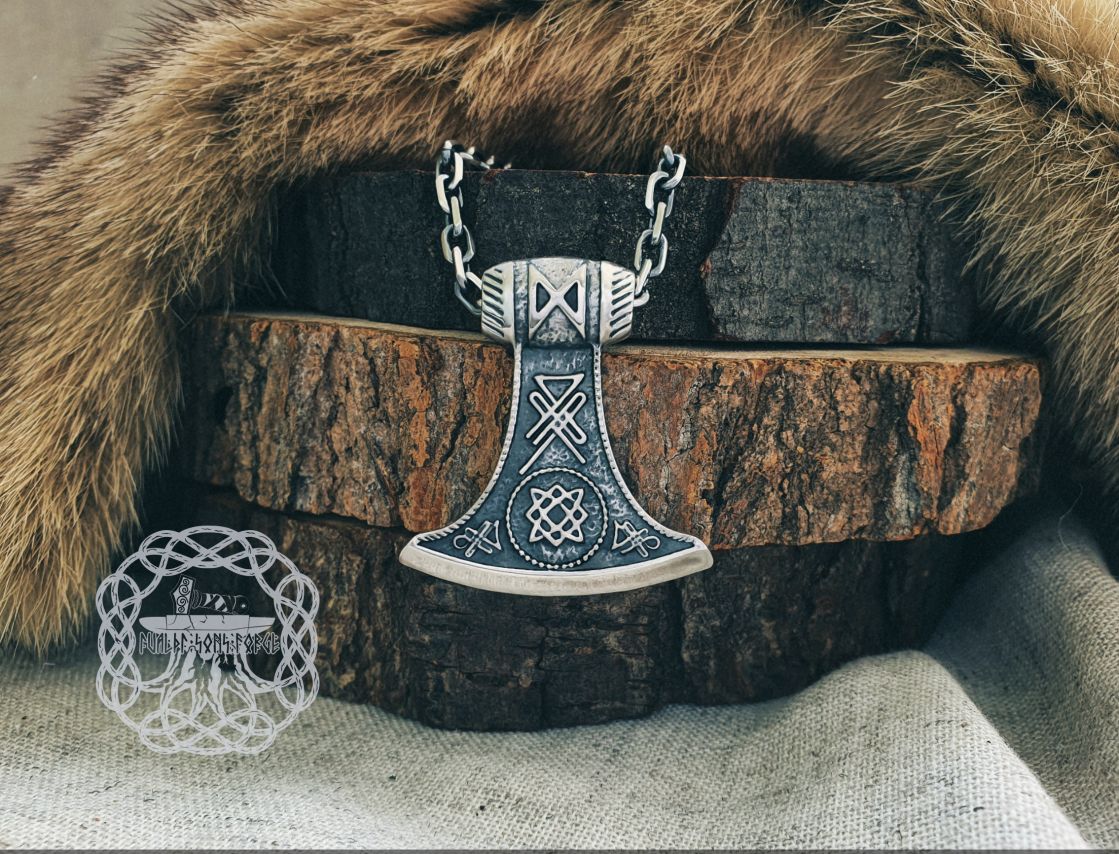 Norse Viking Axe Necklace. Sterling Silver Knot Design.